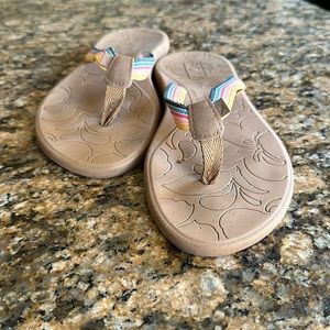 Roxy flip flops